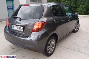 Toyota Yaris 2015 1.0 69 KM
