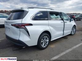 Toyota Sienna 2025 2