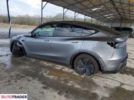 Tesla Model Y 2026