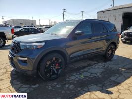 Ford Explorer 2022 3