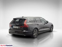 Volvo V60 2021 2.0 197 KM