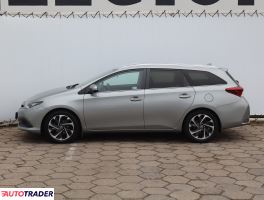 Toyota Auris 2015 1.6 130 KM