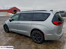 Chrysler Pacifica 2023 3