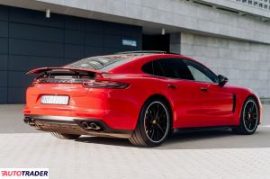 Porsche Panamera 2019 4.0 460 KM