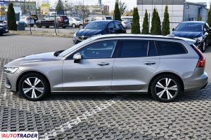 Volvo V60 2020 2.0 163 KM
