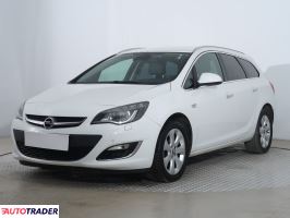 Opel Astra 2013 2.0 162 KM