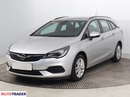 Opel Astra 2020 1.2 143 KM