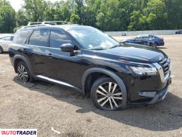 Nissan Pathfinder 2023 3