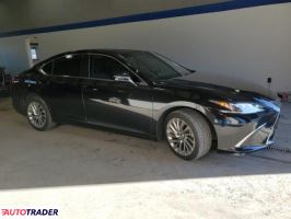 Lexus ES 2019 3