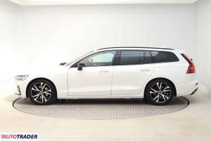 Volvo V60 2020 2.0 187 KM