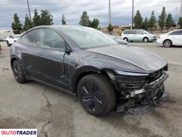 Tesla Model Y 2026