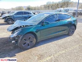 Tesla Model 3 - zobacz ofertę