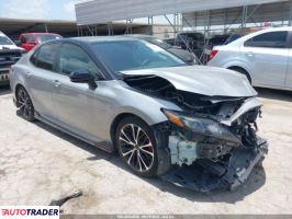 Toyota Camry 2020 3
