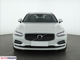 Volvo V90 2018 2.0 246 KM