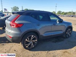 Volvo XC40 2022 2