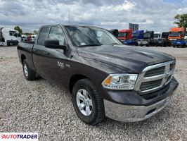 Dodge Ram 2020 5.7 390 KM