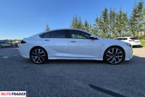 Opel Insignia 2018 2.0 260 KM