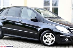 Mercedes B-klasa 2009 2.0 109 KM