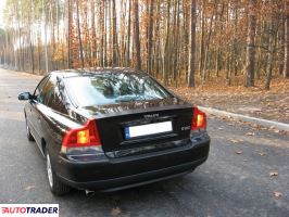 Volvo S60 2001 2.4 140 KM