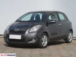 Toyota Yaris 2010 1.4 88 KM