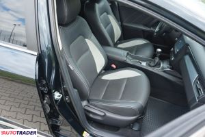 Toyota Avensis 2015 2.0 143 KM Toyota Avensis 2015 2.0 143 KM