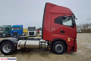 Iveco AS440ST/P