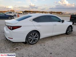 Lexus ES 2019 3