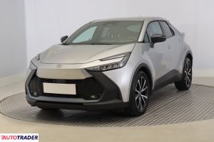 Toyota C-HR 2023 1.8 138 KM