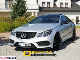 Mercedes E-klasa 2009 5.5 388 KM