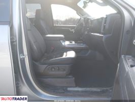 Chevrolet Silverado 2025 6