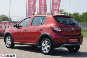 Dacia Sandero Stepway 2015 0.9 90 KM