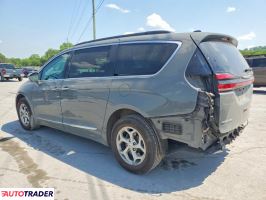 Chrysler Pacifica 2022 3