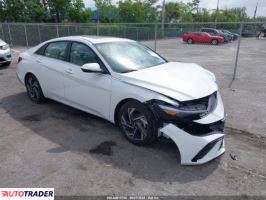 Hyundai Elantra 2025 2