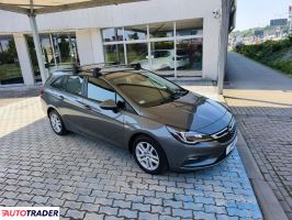 Opel Astra 2018 1.0 105 KM
