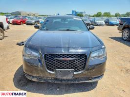 Chrysler 300C 2021 3