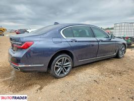 BMW 750 2020 4