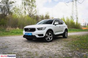 Volvo XC40 2021 1.5 160 KM