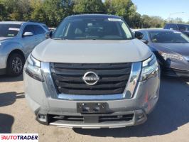 Nissan Pathfinder 2022 3