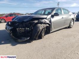 Nissan Altima - zobacz ofertę