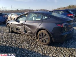 Tesla Model 3 2024