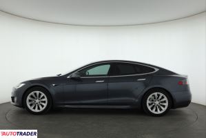 Tesla Model S 2018 517 KM
