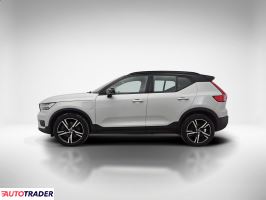 Volvo XC40 2021 1.5 180 KM