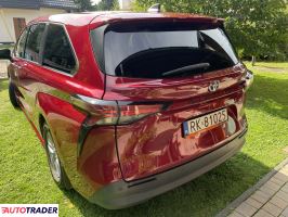 Toyota Sienna 2021 2.5 189 KM