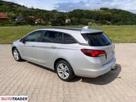 Opel Astra 2017 1.4 150 KM