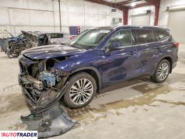 Toyota Highlander 2022 3