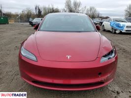 Tesla Model 3 2024