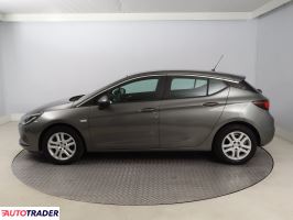 Opel Astra 2018 1.4 147 KM