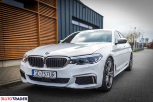 BMW 550 2019 4.4 530 KM