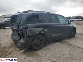 Toyota Sienna 2025 2