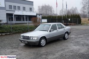 Mercedes W-201 (190) 1989 2.0 118 KM